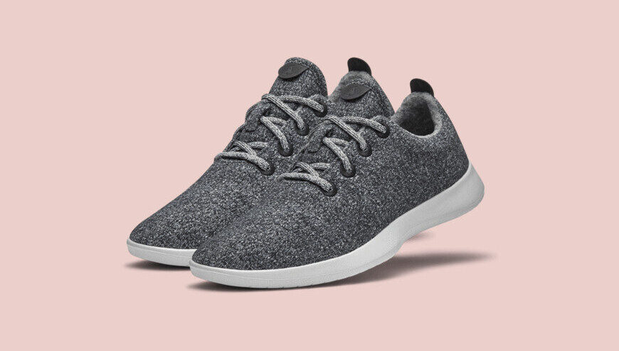Neat sport shoes